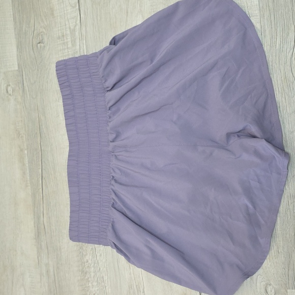 NWT Womens Nike Dri-FIT Light Purple High Waisted Shorts- Size Large - Picture 3 of 4